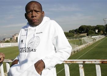 سوشيال_بطولات لاعب كولومبيا الأسبق لا مزيد للسرقة من ريال مدريد