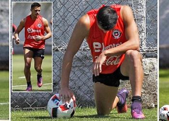 لعنة الإصابات سانشيز يتعرض للإصابة في تدريبات تشيلي وإحتمالية غيابه عن مباراة مانشستر يونايتد