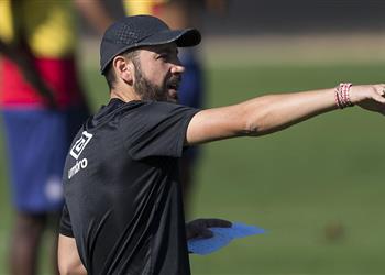 مدرب جيرونا ننصح بإراحة ميسي سنضع له قناص ا بالمدرجات