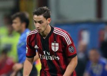 تقارير الميركاتو برشلونة ينضم لسباق الصراع على دي تشيليو