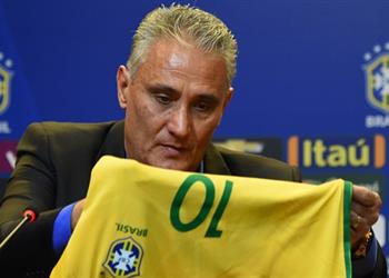 جوائز الفيفا مدرب البرازيل يفضل كريستيانو على نيمار ويتجاهل ميسي
