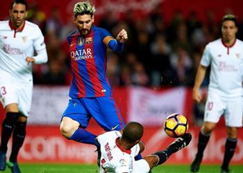 تصريحات لاعب إشبيلية برشلونة يفوز لأنه يملك أفضل لاعب في التاريخ