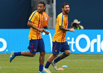 نيمار يتحدث مع ميسي عن خليفة إيمري