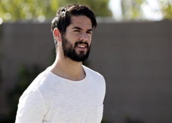 إيسكو يوضح أسباب معاناة ريال مدريد في الدقائق الأخيرة أمام مانشستر