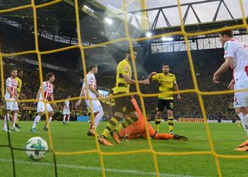 دورتموند يلتهم كولن بخماسية ويعتلي صدارة البوندزليجا