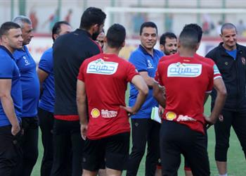 محاضرة فنية للاعبي الأهلي بتونس