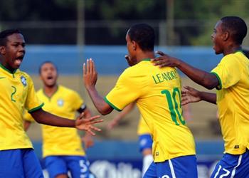 صراع إنجليزي إيطالي على موهبة برازيلية