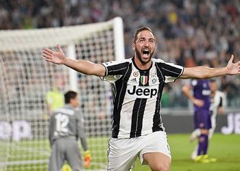 لوكا توني يغدق بالمديح على هيجواين