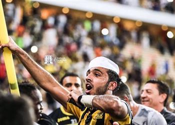 سوشيال_بطولات م حترفين جماهير الإتحاد تتغنى بكهربا و ترقيصة الأفضل من ميسي