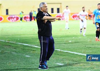 مران الزمالك جلسة بين حلمي واللاعبين وثنائي الفريق يواصل التأهيل