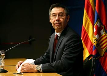 رايولا يعرض صفقة على برشلونة من الكالتشيو