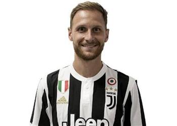 شالكه مستعد لعلاج مدافع يوفنتوس