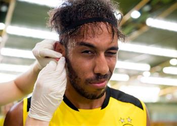 أوباميانج ي ثير التساؤلات حول مستقبله بـ صورة