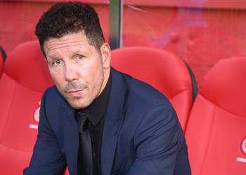 سيميوني يشيد بقتال أتلتيكو أمام جيرونا وي علق على طرد جريزمان