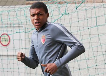 تصريحات روبير بيريز آرسنال سيضم مبابي واللاعب الفرنسي سيسير على خطى هنري