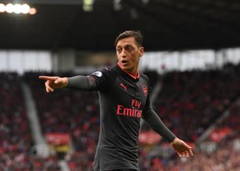 رئيس إنتر ميلان ضم أوزيل مجرد شائعات