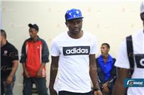 لاعبو الزمالك يرتدون الشارات السوداء حدادا على طارق سليم