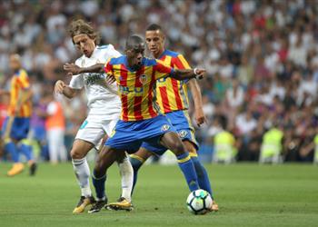 فالنسيا يحسم مصير كوندوبيا