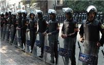 تواجد أمني مكثف أمام النادي الأهلي بالتزامن مع مؤتمر البدري