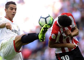 مهاجم إشبيلية ي علن تحدي ميسي ورونالدو على البالون دور