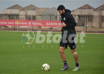 مدرب المنتخب احصائيات شريف اكرامى دليل تميزه