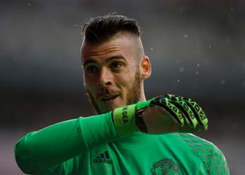 تقارير الميركاتو مانشستر يونايتد واثق من بقاء دي خيا بعد التأهل إلى دوري أبطال أوروبا