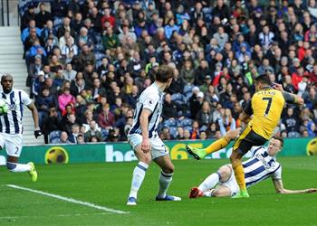 محترفين وست بروميتش يعمق جراح فينجر في تواجد النني على الدكة