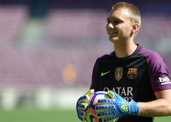 أخبار صورة سيليسين ي ظهر انتمائه لبرشلونة بمزحه مع مشجع مدريدي