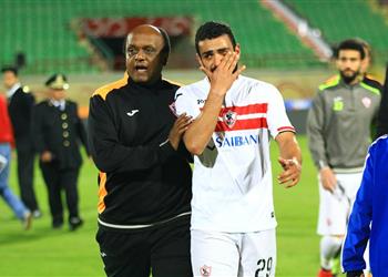 مدافع الزمالك يدخل في نوبة بكاء بعد الهزيمة من المقاصة