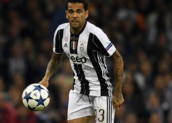 تقارير الميركاتو مانشستر سيتي يستعد لحسم 3 صفقات من بينهم ألفيش قبل جولة الولايات المتحدة