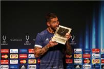 السوبر_الأوروبي راموس يحصد جائزة رجل المباراة