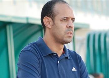 عماد النحاس مدير ا فني ا للرجاء خلف ا للقماش