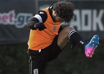 م حترفين وردة إحتياطيا لأول مره مع باوك في مواجهة كسانثي