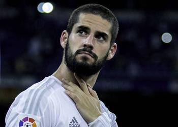 أخبار ريال مدريد يقطع الطريق أمام غريمه ويقدم عقد مغري لإيسكو
