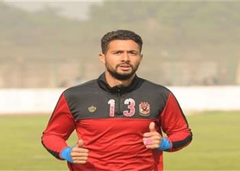 حارس الأهلي يغادر التتش بعد قرار البدري باعفاءه من ودية جينيس