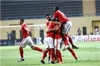 بالفيديو لاعبو الأهلي يحتفلون بالتتويج بالدوري داخل غرفة الملابس