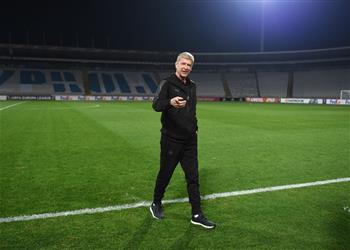 فنيجر أرسنال يسعى للفوز بلقب الدوري الأوروبي