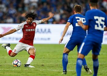 بالفيديو محترفين النني يشارك في انتصار أرسنال بخماسية على بنفيكا