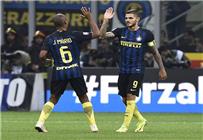 لعنة الإصابات إنتر ميلانو يؤكد تعرض لاعباه للإصابة ويكشف عن موعد عودتهما