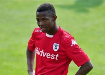 ملاهمبي يصل القاهرة الأربعاء تمهيد ا للكشف الطبي والتوقيع للأهلي