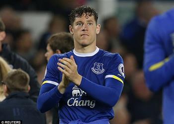 توتنهام وتشيلسي ي شعلان الصراع على نجم إيفرتون