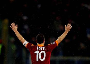 روما يحجب قميص توتي عن لاعبيه