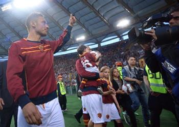 تصريحات مونشي الأحد توتي يلقي خطابه الأخير للجماهير وسأتعلم منه الكثير