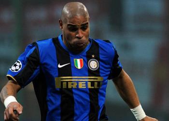 أدريانو يستعد للعودة للممارسة كرة القدم