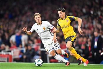 تقارير الميركاتو جوارديولا يسعى للتعاقد مع جايا وبيليرين