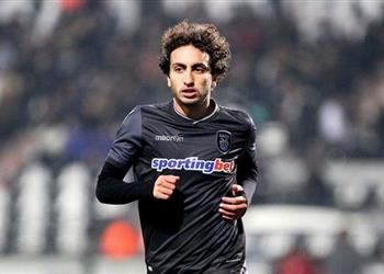 م حترفين وردة جناح أيسر في تشكيل باوك أمام كيركيرا