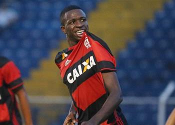 تصريحات فينسيوس صفقة ريال مدريد الجديدة يفضل ميسي عن رونالدو نيمار قدوته وبرشلونة فريقه المفضل