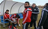 معسكر المنتخب لاعب الأهلي يتعرض للإصابة ويغادر التمرين