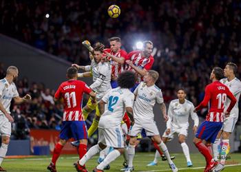 إدارة ريال مدريد تصب غضبها على التحكيم عقب الديربي