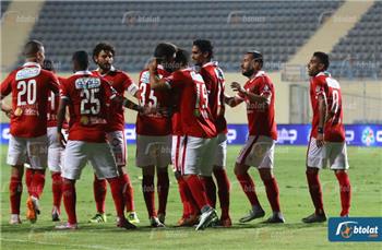 غالي ينفعل على حكم الراية في مباراة الداخلية